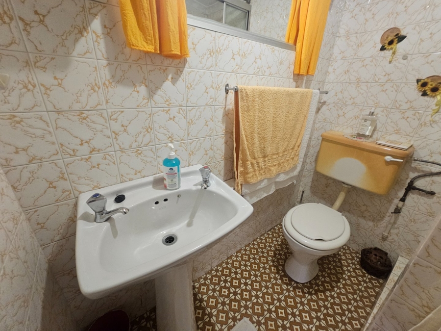 5 Bedroom Property for Sale in Panorama Free State